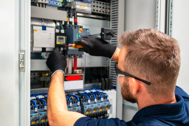 Best Local Electrician Companies  in Fircrest, WA