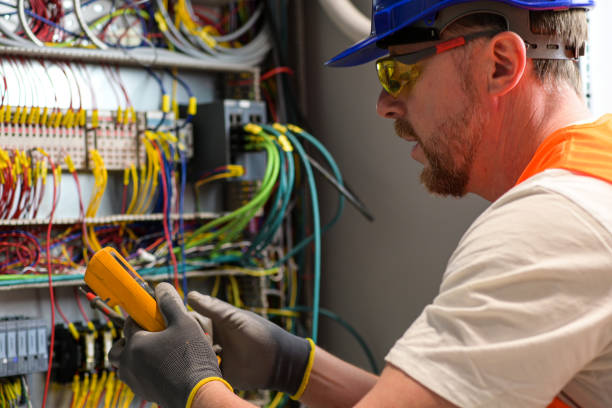 Best Local Electrician Companies  in Fircrest, WA